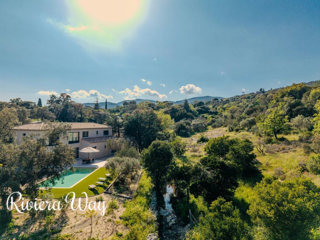 6-комн. вилла в Ле План-де-ла-Тур, фото №2, объявление №104480208