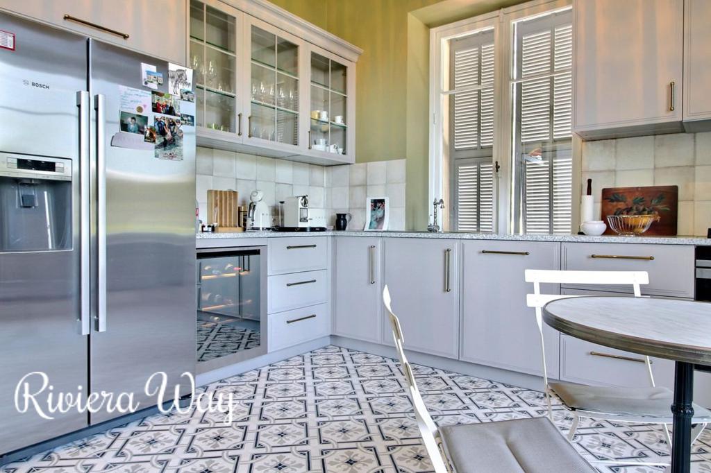 5-комн. квартира в Рокебрюн — Кап-Мартен, 162 м², фото №2, объявление №94404954