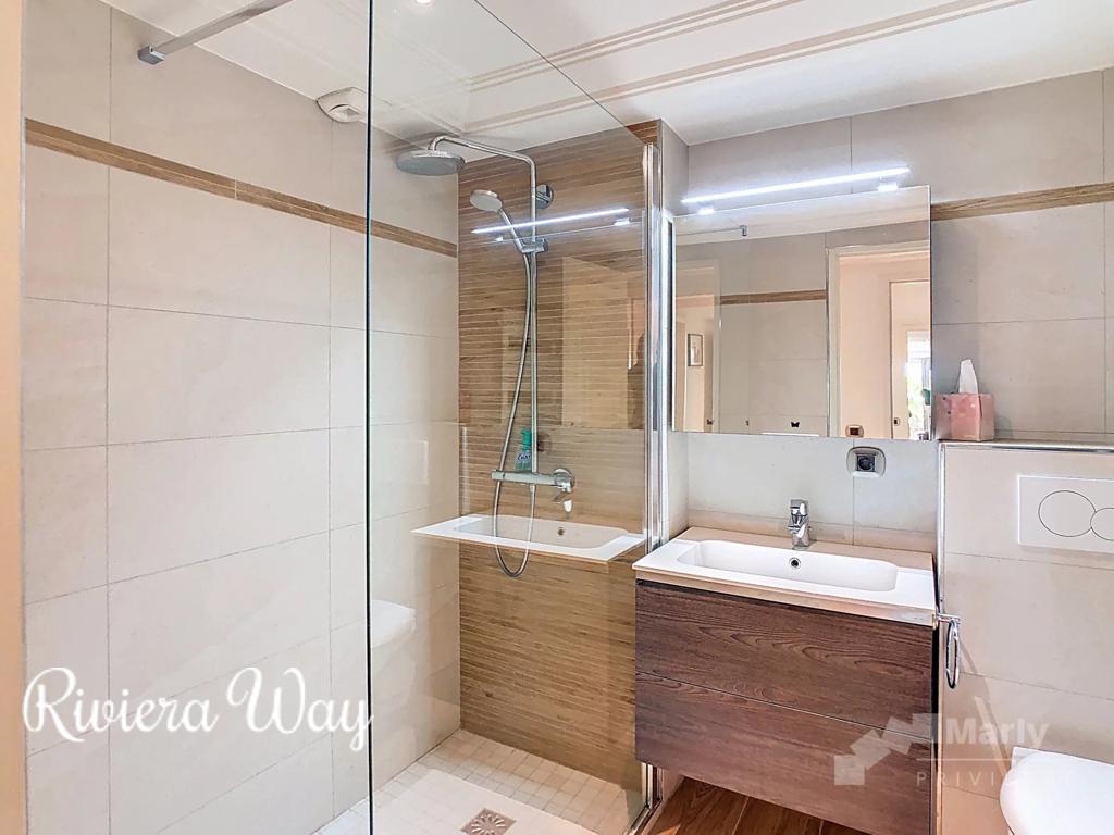 5-комн. квартира в Калифорни Пезу, фото №1, объявление №104520570