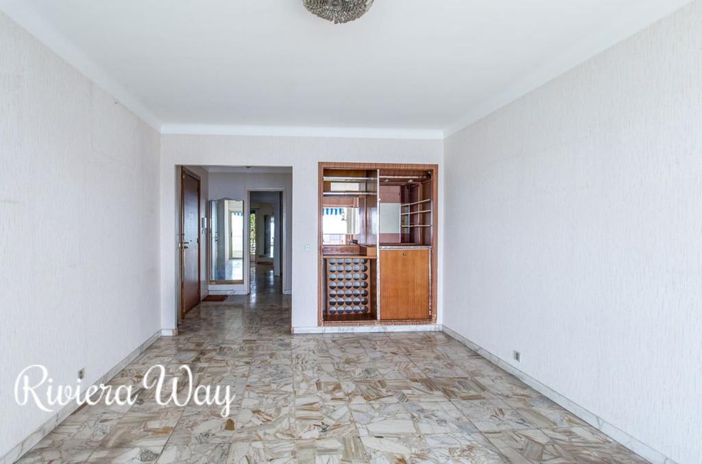 3-комн. квартира в Ментоне, 68 м², фото №4, объявление №104751276
