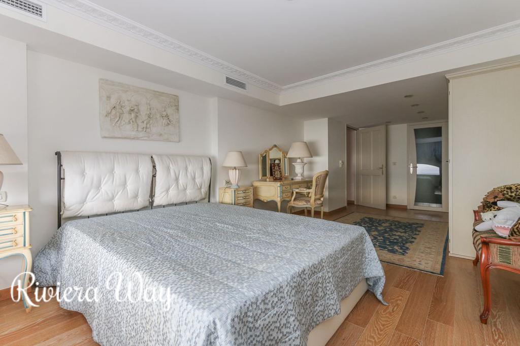 3-комн. квартира в Босолее, 142 м², фото №2, объявление №100677108