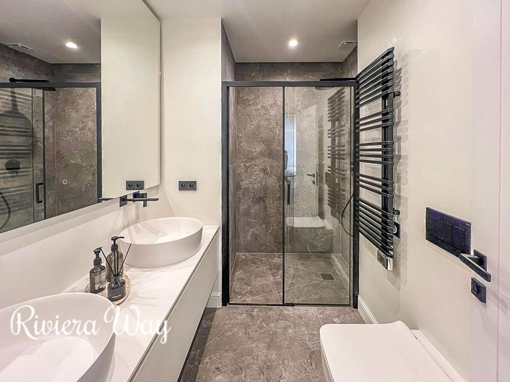 3-комн. квартира в Вильфранш-сюр-Мер, 78 м², фото №2, объявление №99250998