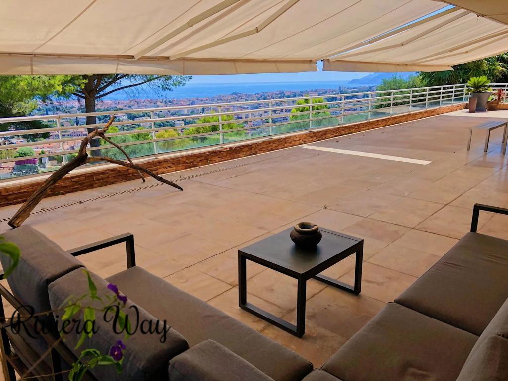 5-комн. квартира в Ле-Канне, фото №8, объявление №104508306